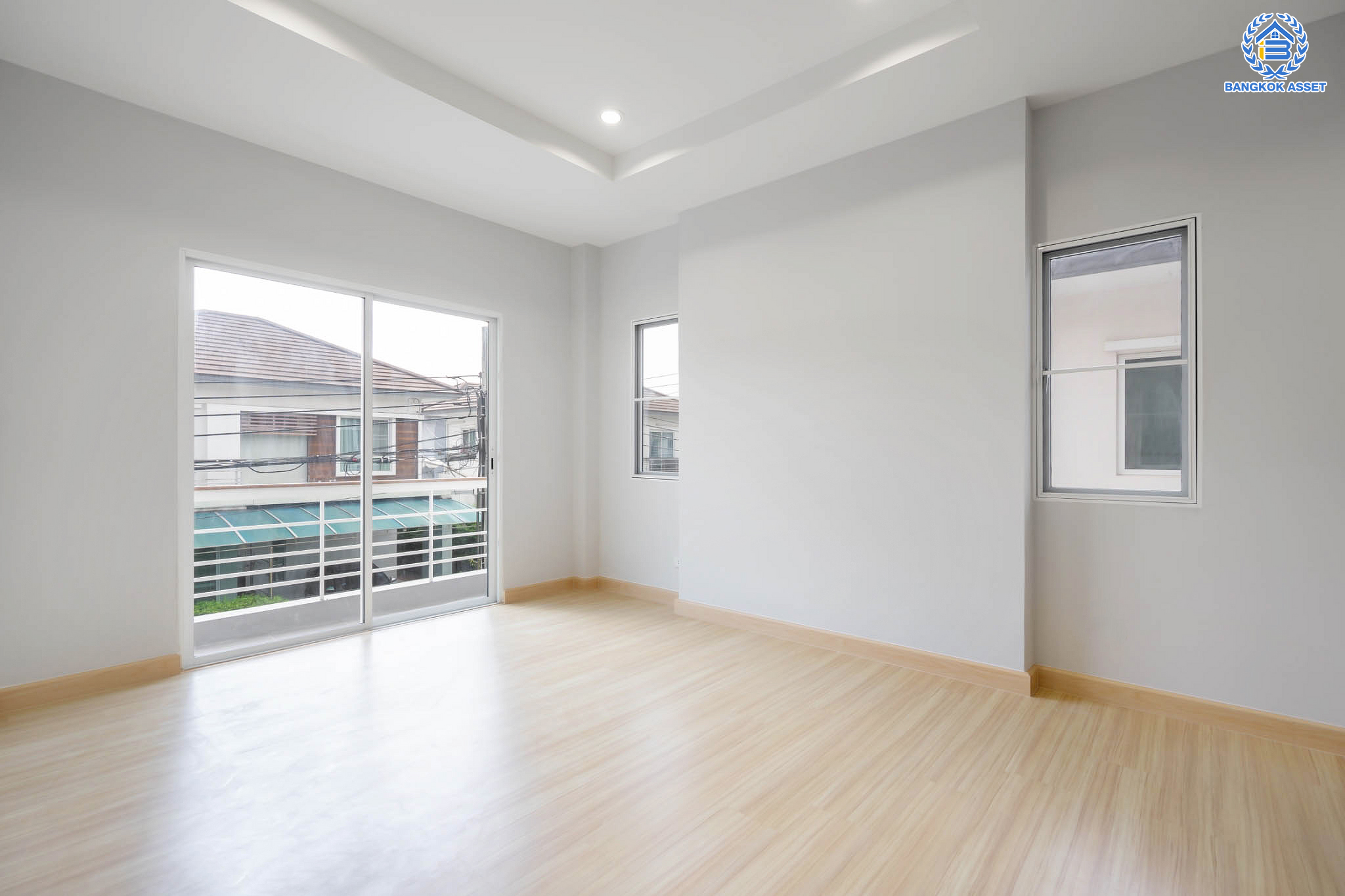 บ้านมือสองตกแต่งใหม่ ม.เดอะคลัสเตอร์วิลล์2 ราชพฤกษ์-พระราม5 เนื้อที่ 48.2 ตร.ว. ฟังก์ชัน 3 ห้องนอน 3 ห้องน้ำ 2 ที่จอดรถ บรรยากาศเงียบสงบ น่าอยู่ บนทำเลเดินทางสะดวก ใกล้ The Walk ,The Crystal SB และจุดขึ้นทางด่วน "ศรีรัช"